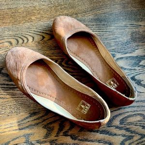 Frye Carson ballet flats